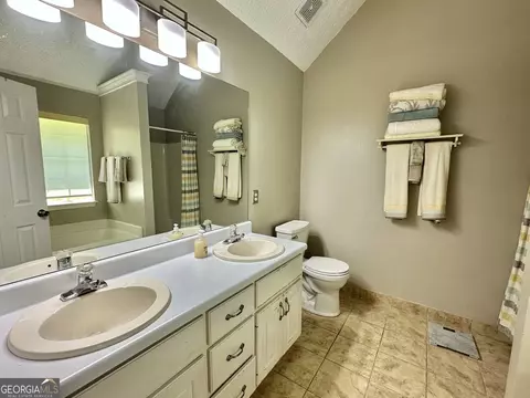 Bath - 30 Syracuse Ln, Covington, GA 30016 photo 1 of 2