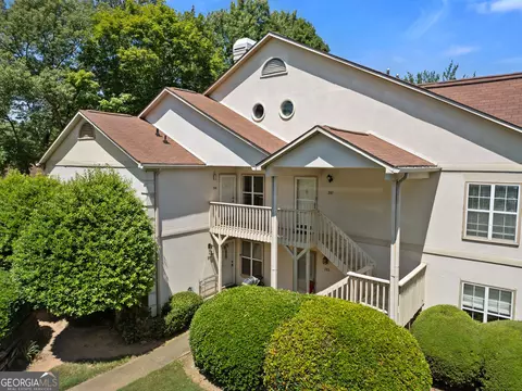 208 Bridge Ln SE, Smyrna, GA 30082