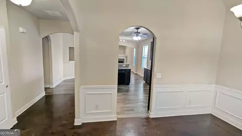 Entry Way - 2159 Grant Ave, Mcdonough, GA 30252 photo 2 of 7