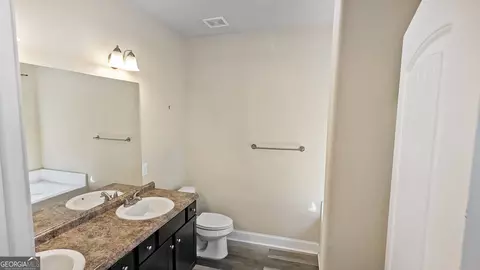 Bath - 2159 Grant Ave, Mcdonough, GA 30252 photo 1 of 4