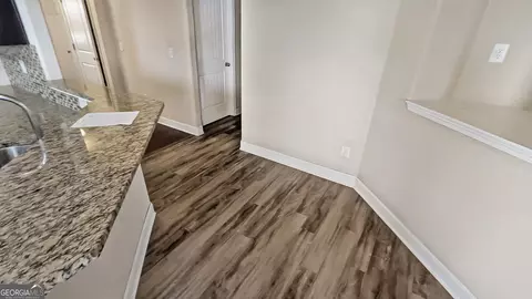 Entry Way - 2159 Grant Ave, Mcdonough, GA 30252 photo 4 of 7