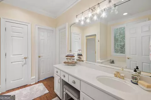 Bath - 9125 Patrick Pl, Winston, GA 30187 photo 2 of 4