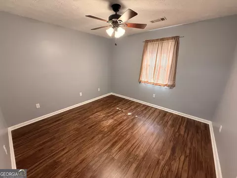 Bedroom - 157 Ext N Jefferson St, Lyons, GA 30436 photo 1 of 5