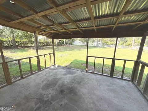 Exterior - 157 Ext N Jefferson St, Lyons, GA 30436 photo 2 of 5
