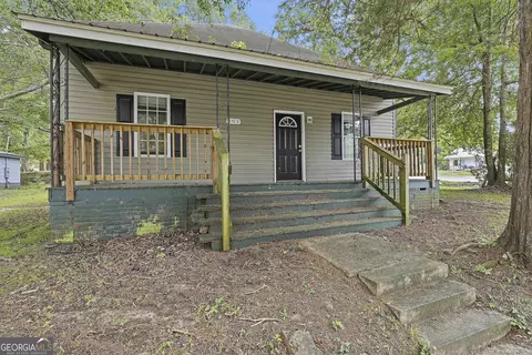 303 Askew Ave, Hogansville, GA 30230