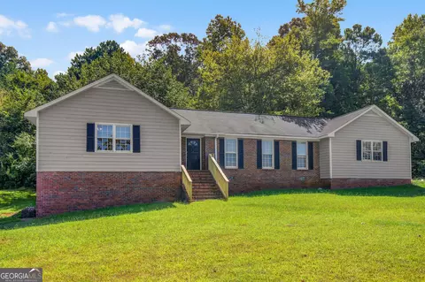 99 Sunnybrook Dr, Hogansville, GA 30230