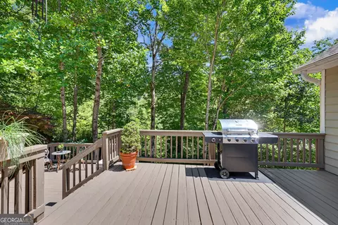 Exterior - 174 Bell Colony Rd, Dillard, GA 30537 photo 4 of 36