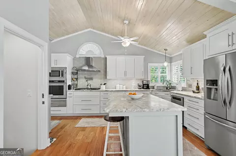 Kitchen - 174 Bell Colony Rd, Dillard, GA 30537 photo 2 of 8