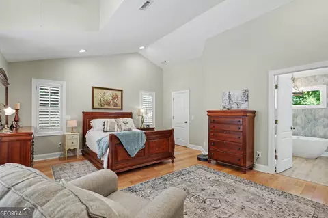 Bedroom - 174 Bell Colony Rd, Dillard, GA 30537 photo 2 of 5