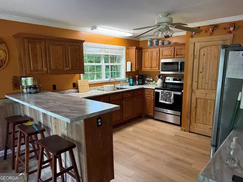 Kitchen - 206 Bethabara Loop, Hayesville, NC 28904 photo 1 of 2