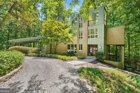 126 Nickajack Rd SE, Mableton, GA 30126