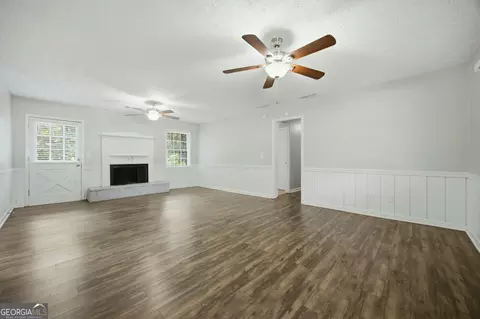 2384 Three Bars Dr, Snellville, GA 30078
