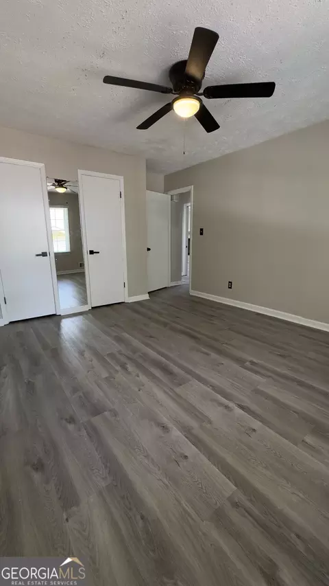 Bedroom - 1050 Forest Heights Rd, Stone Mountain, GA 30083 photo 6 of 8