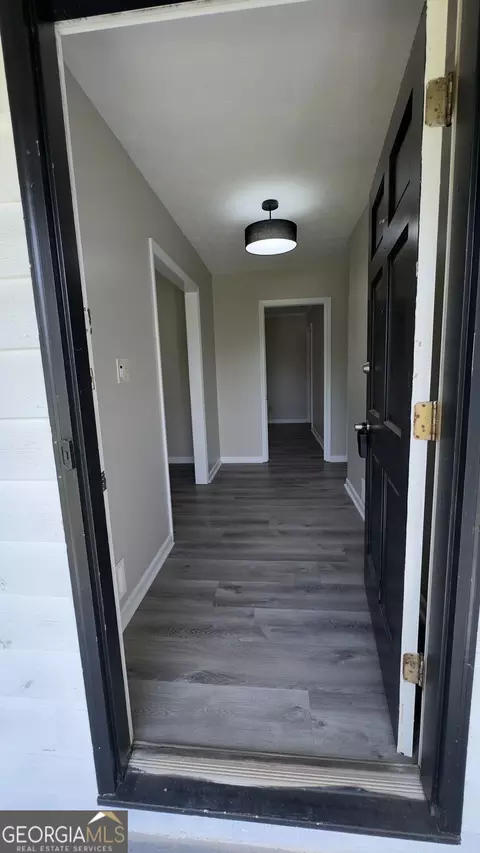 Entry Way - 1050 Forest Heights Rd, Stone Mountain, GA 30083 photo 1 of 6