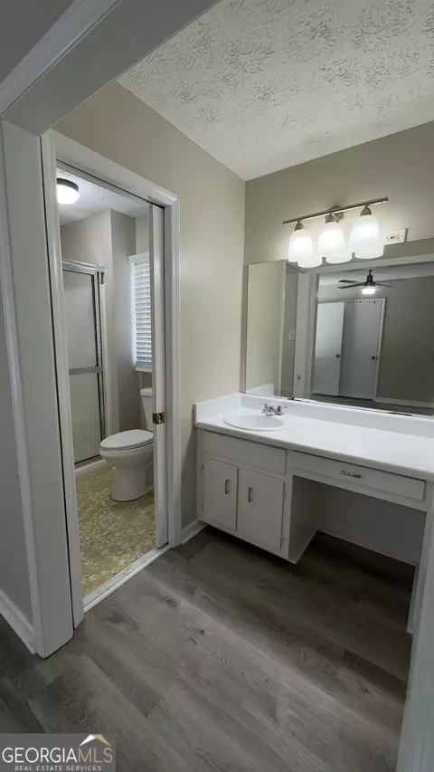 Bath - 1050 Forest Heights Rd, Stone Mountain, GA 30083 photo 1 of 4