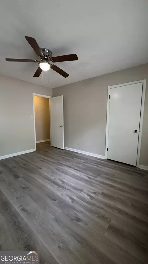 Bedroom - 1050 Forest Heights Rd, Stone Mountain, GA 30083 photo 4 of 8
