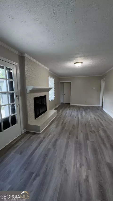 Living - 1050 Forest Heights Rd, Stone Mountain, GA 30083 photo 5 of 7