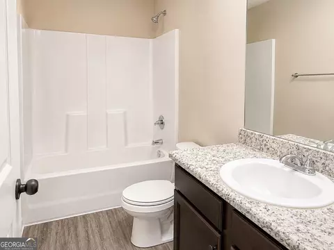 Bath - 2277 Church St, Hampton, GA 30228 photo 4 of 6