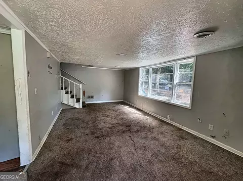 Living - 7126 Pineview Dr, Covington, GA 30014 photo 1 of 3
