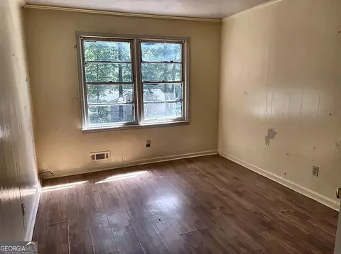 Bedroom - 7126 Pineview Dr, Covington, GA 30014 photo 2 of 4