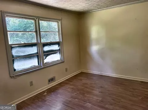 Bedroom - 7126 Pineview Dr, Covington, GA 30014 photo 1 of 4