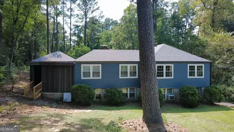 1276 Woods Cir NE, Brookhaven, GA 30324