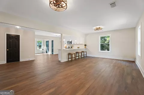 Living - 92 Circle St, Forsyth, GA 31029 photo 1 of 3