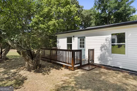 Exterior - 92 Circle St, Forsyth, GA 31029 photo 4 of 6