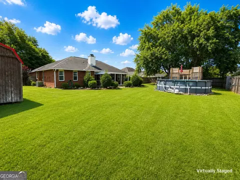 Exterior - 326 Silver Cir, Warner Robins, GA 31093 photo 6 of 11