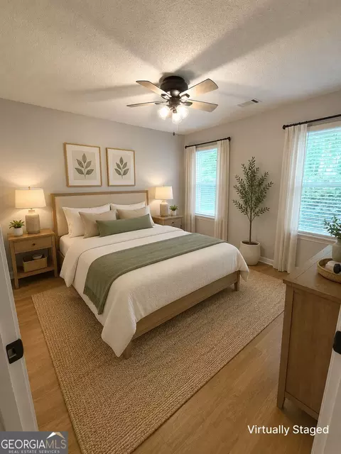 Bedroom - 326 Silver Cir, Warner Robins, GA 31093 photo 3 of 3