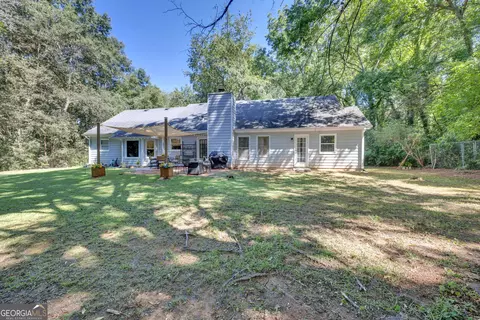 Exterior - 323 Spring Rd, Covington, GA 30016 photo 8 of 12