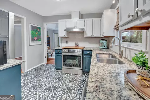 Kitchen - 323 Spring Rd, Covington, GA 30016 photo 2 of 3