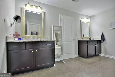 Bath - 907 Big Sky Dr, Hamilton, GA 31811 photo 3 of 4