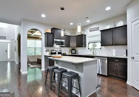 Kitchen - 907 Big Sky Dr, Hamilton, GA 31811 photo 3 of 3