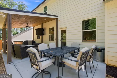 Exterior - 617 Edgemore Rd, Canton, GA 30114 photo 10 of 14