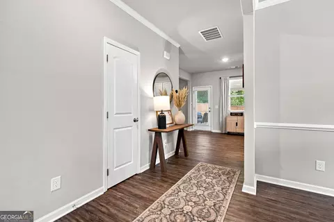 Entry Way - 617 Edgemore Rd, Canton, GA 30114 photo 3 of 6