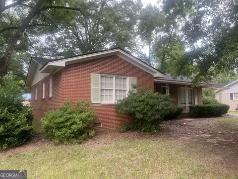 19 Harris Dr, Fort Valley, GA 31030