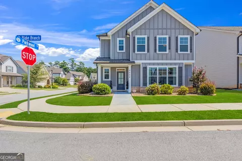 5222 Blake Br, Flowery Branch, GA 30542