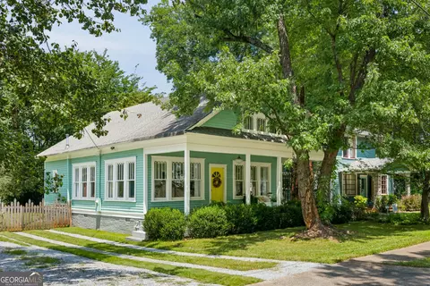 1739 Lyle Ave, College Park, GA 30337