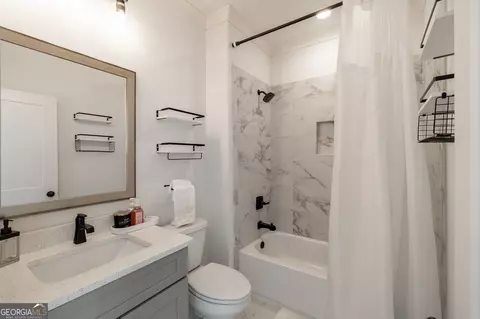 Bath - 105 Red Bluff Dr, Athens, GA 30607 photo 4 of 6