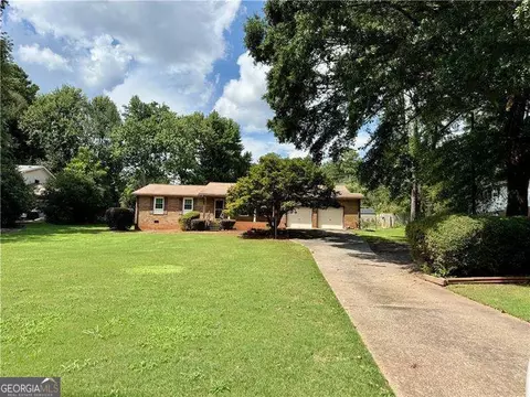 164 Hawkins Store Rd NW, Kennesaw, GA 30144