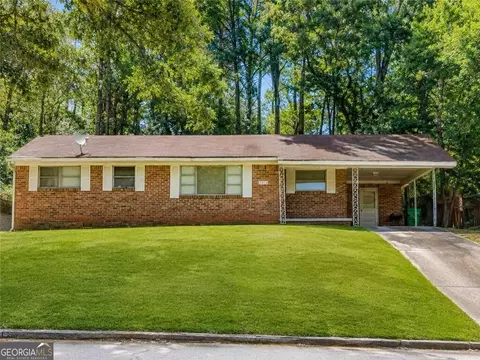 1994 Shannon Ridge Ct, Decatur, GA 30032