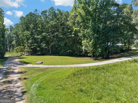 Exterior - 90 Edwin Smith Rd, Newnan, GA 30263 photo 14 of 14
