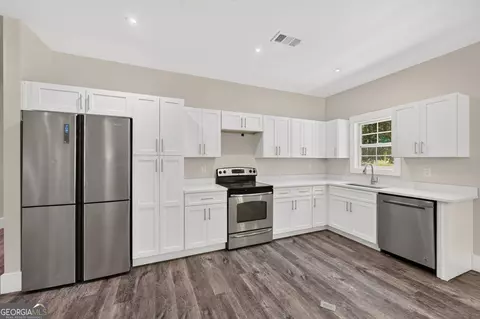Kitchen - 90 Edwin Smith Rd, Newnan, GA 30263 photo 1 of 3