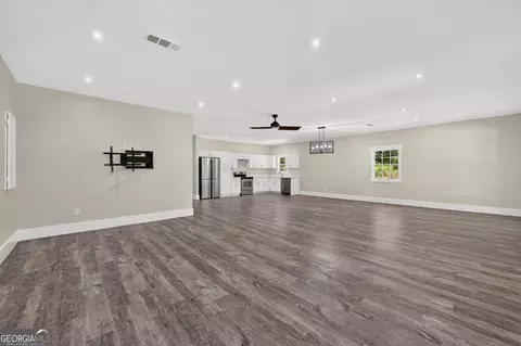 Living - 90 Edwin Smith Rd, Newnan, GA 30263 photo 6 of 7
