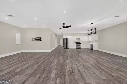 Living - 90 Edwin Smith Rd, Newnan, GA 30263 photo 1 of 7