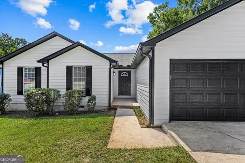 Exterior - 3679 Ashbill Ct, Rex, GA 30273 photo 3 of 6