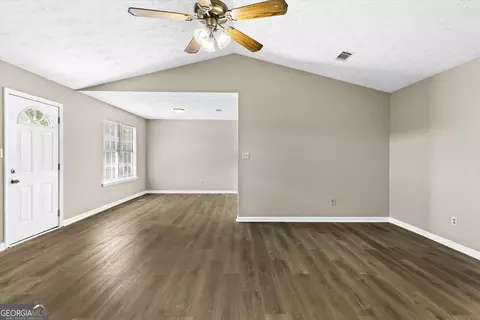 Living - 3679 Ashbill Ct, Rex, GA 30273 photo 3 of 4