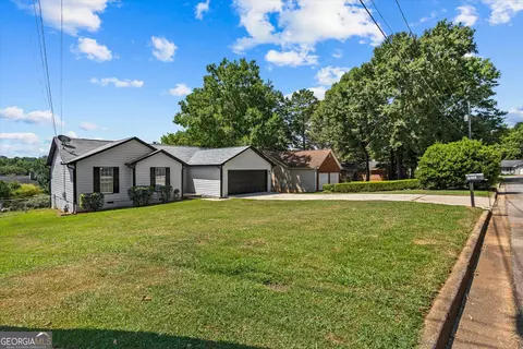 Exterior - 3679 Ashbill Ct, Rex, GA 30273 photo 2 of 6