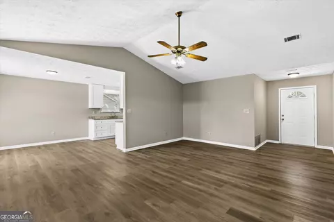 Living - 3679 Ashbill Ct, Rex, GA 30273 photo 4 of 4